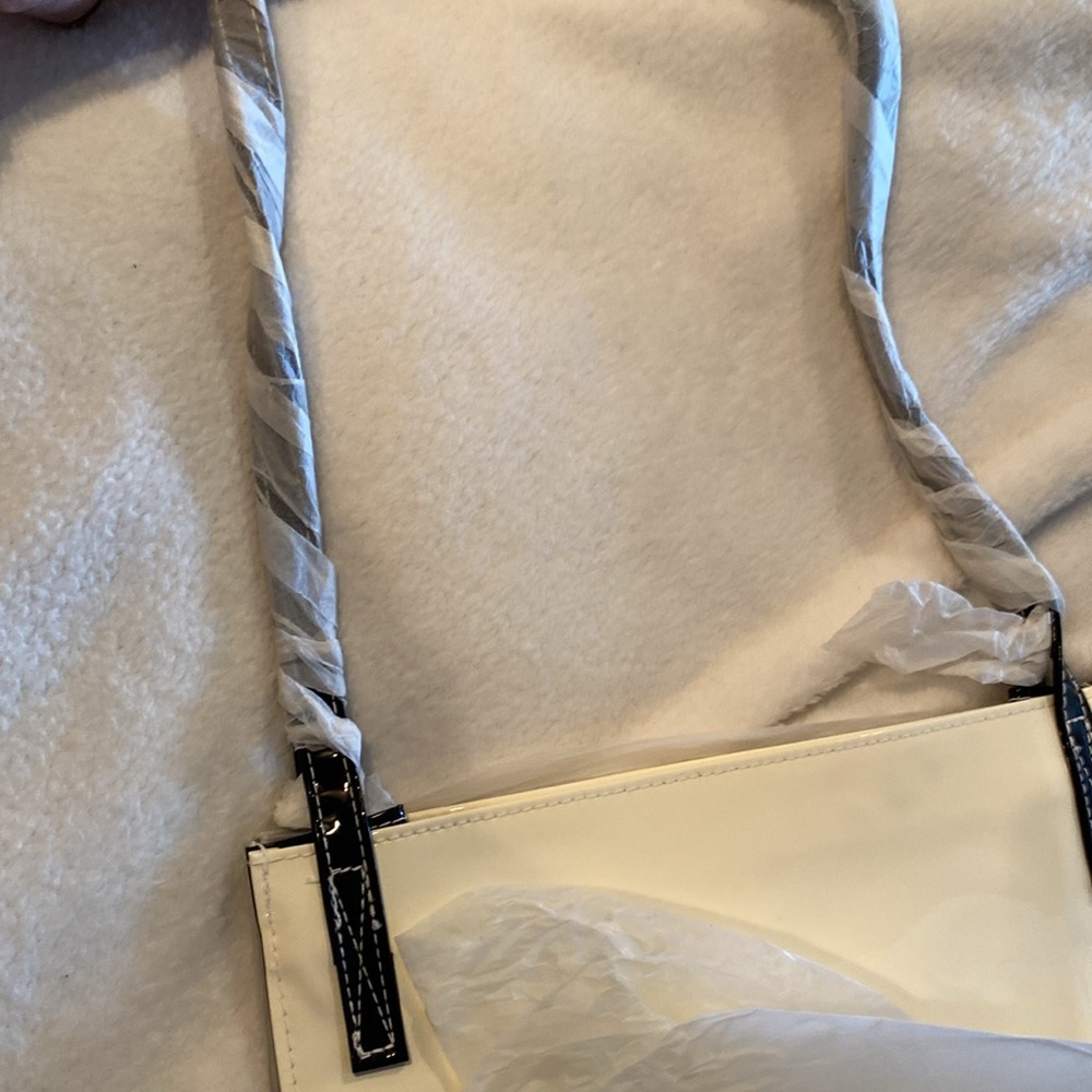 Small Tote - Picture 4 of 4